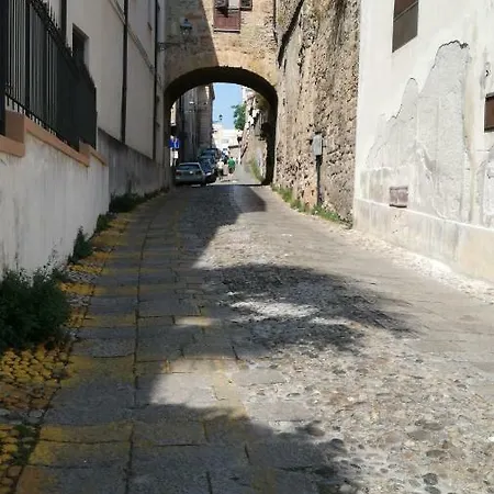 Aragonesi Daire